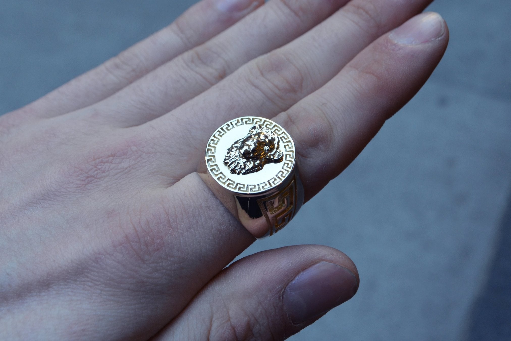 18 Karat Yellow Gold Diamond Greek Key Design Ring – georgioscollections
