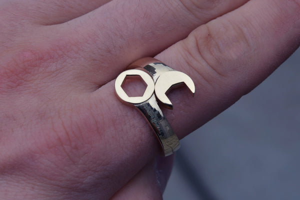 Mechanics Ring Yellow Gold