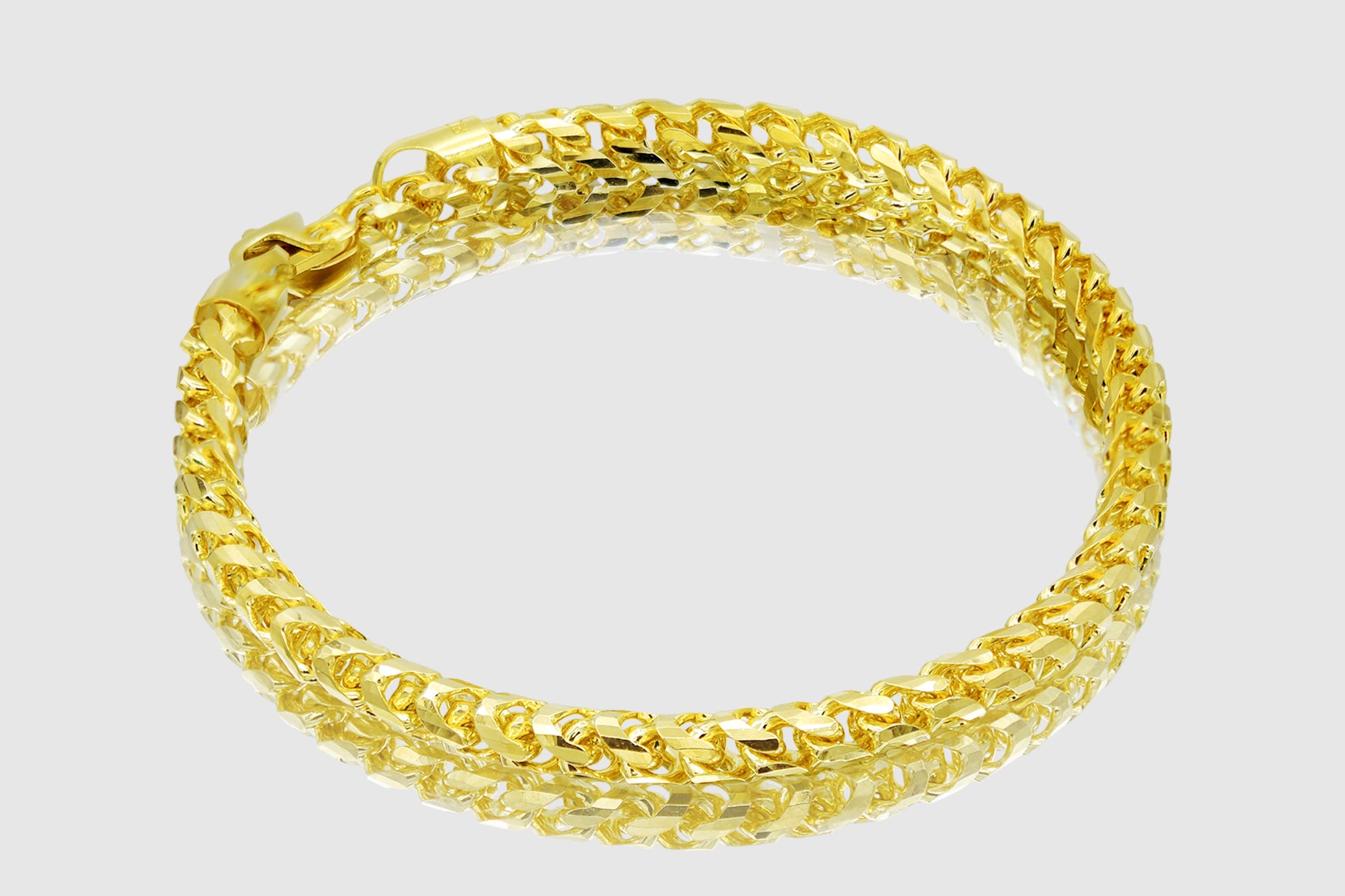 14K Gold Classic Bangle Bracelets 4mm / 14K Yellow