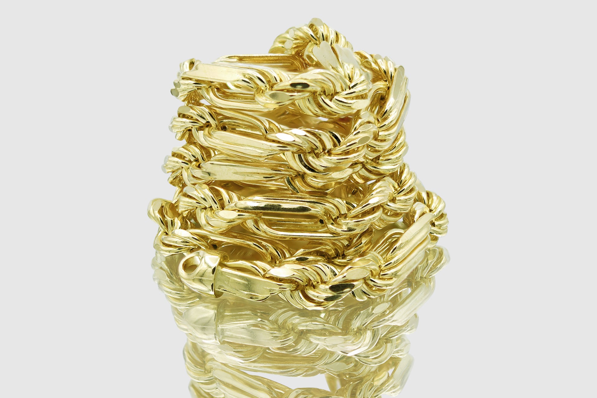 Uverly 10K Solid Gold Barrel Lock Necklace